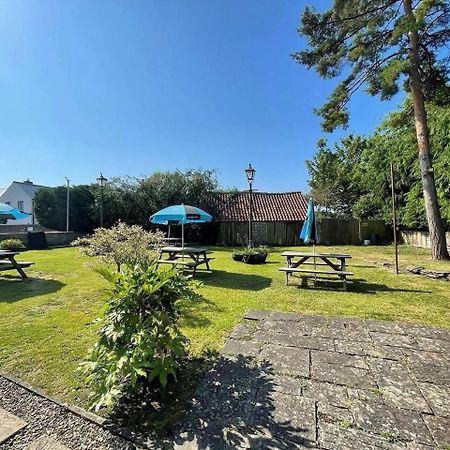ホテル The Bell At Old Sodbury チッピング・ソドベリー エクステリア 写真