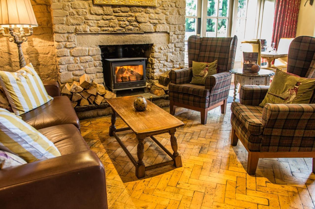 ホテル The Bell At Old Sodbury チッピング・ソドベリー エクステリア 写真